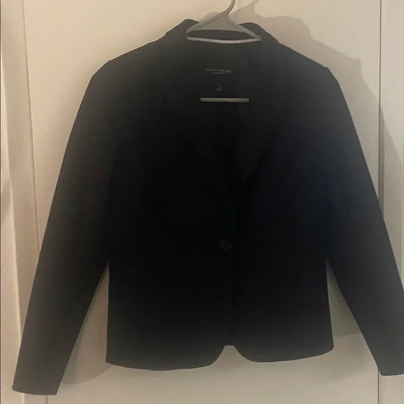 Banana Republic Classic Fit Blazer - Picture 4 of 7